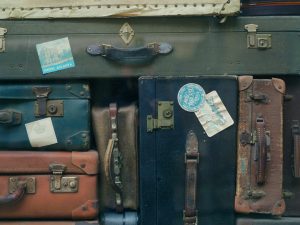 What happens to lost luggage that is never claimed?