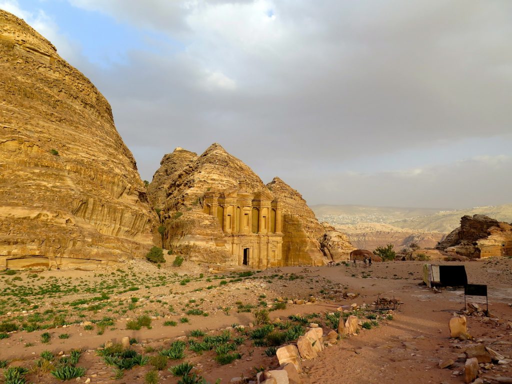 volunteer in jordan